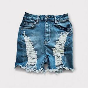 Indigo Stitch High Rise Distressed Denim Shorts Size S